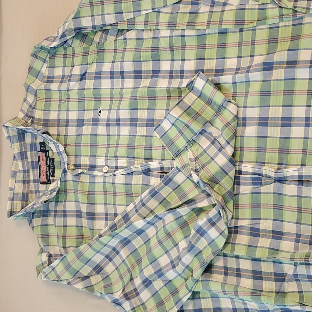 Vineyard Vines mens long sleeve shirt, Size L